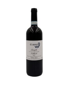 Bottiglia Nadia Curto Langhe Nebbiolo 2022: "CURTO", "Langhe DOC", "Nebbiolo", "2022", con design floreale elegante.