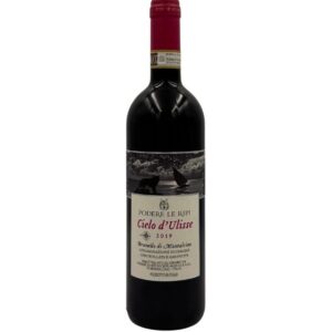 Bottiglia di Podere Le Ripi Cielo d'Ulisse Brunello di Montalcino 2019 con un'etichetta suggestiva che raffigura un paesaggio notturno stellato con un lupo che ulula alla luna e una barca a vela all'orizzonte. Il nome del produttore "PODERE LE RIPI" è presente in alto, seguito dal nome della cuvée "Cielo d'Ulisse" in rosso, l'annata "2019" e la denominazione "Brunello di Montalcino DENOMINAZIONE DI ORIGINE CONTROLLATA E GARANTITA".