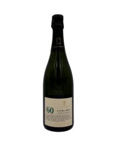 Bottiglia di spumante Casa Caterina 60 Extra Brut Blanc de Blancs con etichetta chiara, numero "60" in verde e "EXTRA BRUT BLANC DE BLANCS".