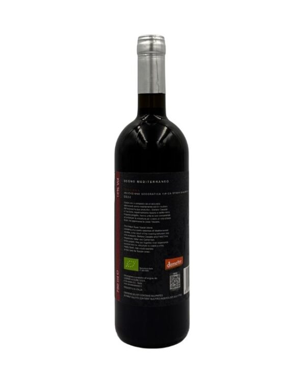 Retro della bottiglia di Casadei Sogno Mediterraneo Syrah Toscana IGT Biologico 2022 con etichetta descrittiva che include il nome della cuvée "SOGNO MEDITERRANEO", la denominazione "TOSCANA Indicazione Geografica Tipica SYRAH", l'annata "2022" e la menzione "BIOLOGICO". È presente un testo descrittivo in italiano e in inglese sul vino e sulla filosofia del produttore, insieme alle certificazioni biologiche e biodinamiche (Demeter).