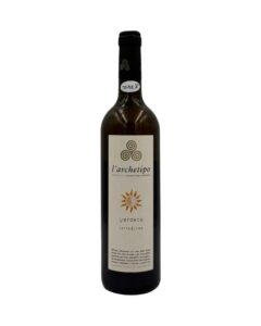 Bottiglia L'Archetipo Verdeca 2023 Sette Lune con etichetta chiara, sole stilizzato, logo, scritta Triple A e testo breve