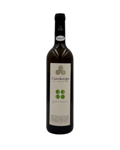 Bottiglia L'Archetipo Greco Bianco 2023 con etichetta chiara, cerchi verdi, logo, scritta Triple A e testo descrittivo