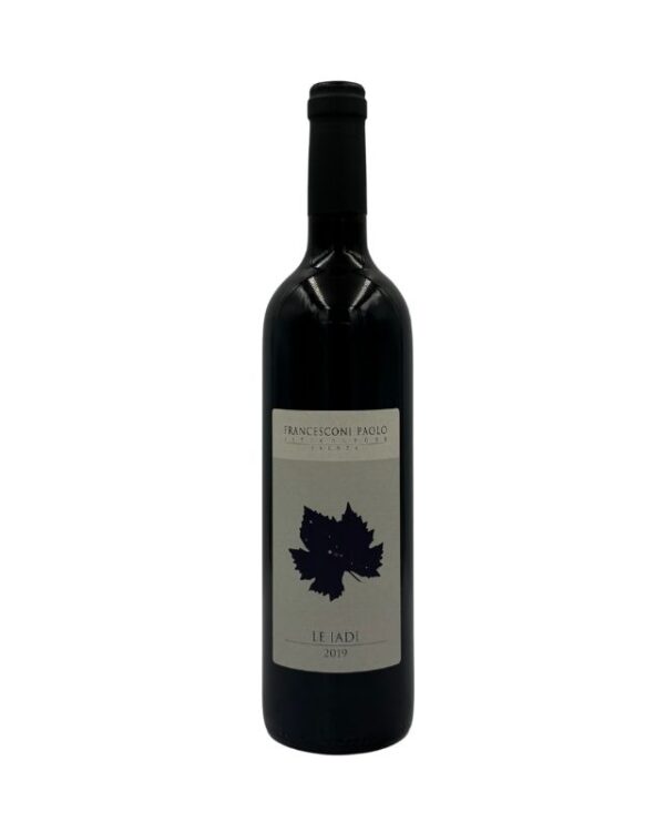 Bottiglia di Francesconi Paolo Le Iadi Romagna Sangiovese Superiore Riserva 2019 Biologico con un'etichetta chiara che presenta in alto il nome del produttore "FRANCESCONI PAOLO" seguito da "DALLA NOSTRA TERRA". Al centro è presente un disegno stilizzato di una foglia scura sopra la scritta "LE IADI" e l'annata "2019".