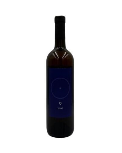 Bottiglia di Giorgio Mercadelli O Bianco Vino Bianco 2007 con un'etichetta blu scura minimalista anno, lettera O e produttore