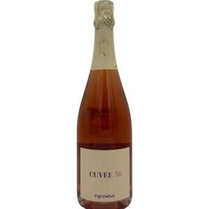 Bottiglia di spumante rosato Casa Caterina Cuvée 36 Rosé Nature con etichetta chiara che evidenzia "CUVÉE 36" in bordeaux e "Rosé Nature" in piccolo in basso.