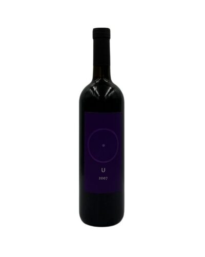 Bottiglia di Giorgio Mercadelli U Rosso Vino Rosso 2007 con un'etichetta che presenta un cerchio con un punto al centro, la lettera "U" e l'annata "2007".
