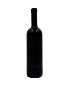 Bottiglia di Cantina Alchemica Orocòro Vino Rosso 2017 con un'etichetta nera elegante che presenta il nome "OROCÒRO" in alto e l'annata "2017" in rosso in basso. Al centro si intravede un simbolo geometrico nero su nero.