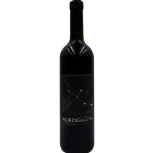 Bottiglia di vino rosso Mordigallina Rosso Provincia di Pavia DOC 2015 con etichetta scura raffigurante una costellazione e la scritta "MORDIGALLINA".