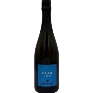 Bottiglia di Franciacorta Andrea Arici Zero Uno Dosaggio Zero con etichetta blu che evidenzia "FRANCIACORTA", "ZERO UNO" in grande e "ANDREA ARICI" in basso.