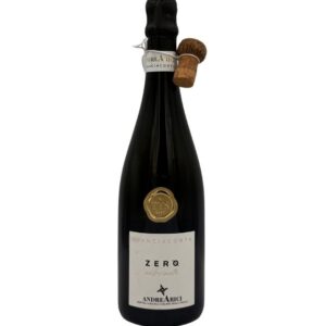 Bottiglia di Franciacorta Andrea Arici Zero Millesimato Dosaggio Zero 2017 con tappo di sughero legato, etichetta chiara che evidenzia "FRANCIACORTA", "ZERO" in grande con "millesimato" in piccolo sotto e un sigillo dorato con "TS" e l'annata "2017", e "ANDREA ARICI" in basso.