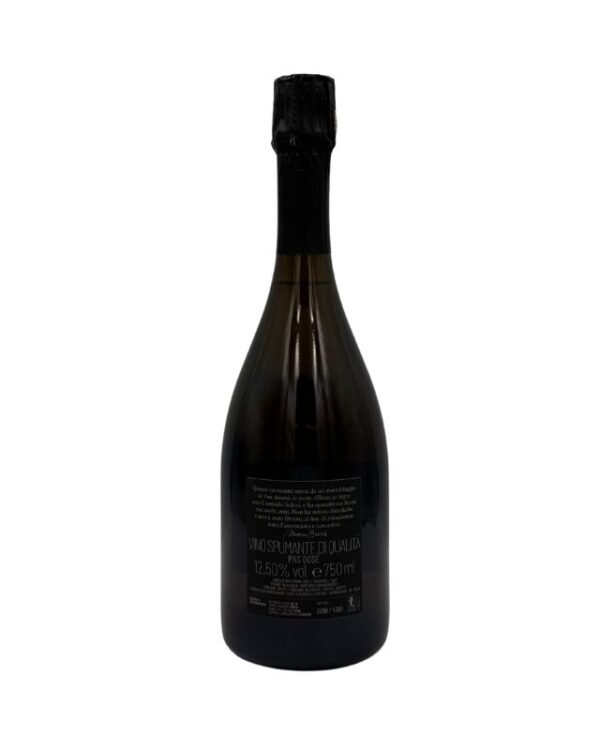 Retro della bottiglia di spumante Buvoli Metodo Classico Pas Dosé con etichetta nera che