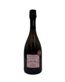 Buvoli Rosé Extra Brut: etichetta rosa damascata, "BUVOLI METODO CLASSICO ROSÉ". Collo "BUVOLI", adesivo "Sette".