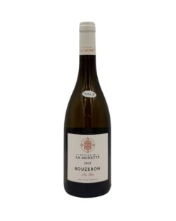Bottiglia Bouzeron Les Fées 2023 di Domaine de la Monette con etichetta chiara e adesivo bianco "TRIPLE A" sulla spalla.