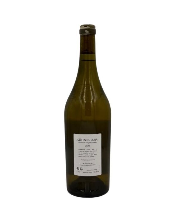 Retro della bottiglia di Côtes du Jura La Madeleine 2023 di Au Pairier con etichetta descrittiva che include la denominazione "CÔTES DU JURA" e l'annata "2023", insieme ad altre informazioni sul vino.