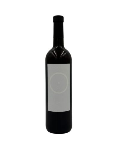 Bottiglia di Giorgio Mercadelli B Bianco 2012 con un'etichetta bianca con un punto al centro e la lettera "B", con l'annata "2012